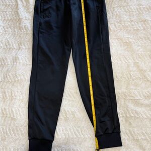 UA youth xl Black Jogger Pants